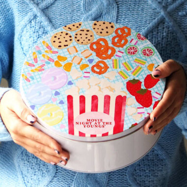 Bulk cookie candy chocolate tin box