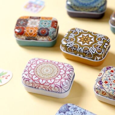 New Flip-Top Portable Small Tea Candy Tin Box
