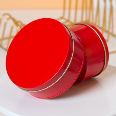 Round Tin Box with Lid for Candy and Chocolate Gifts