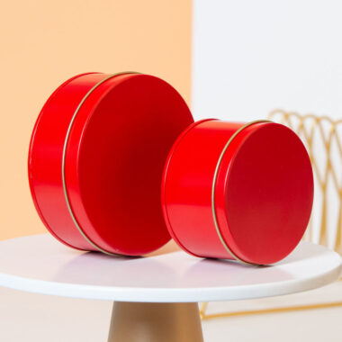 Round Tin Box with Lid for Candy and Chocolate Gifts