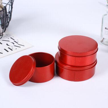 Round Tin Box with Lid for Candy and Chocolate Gifts