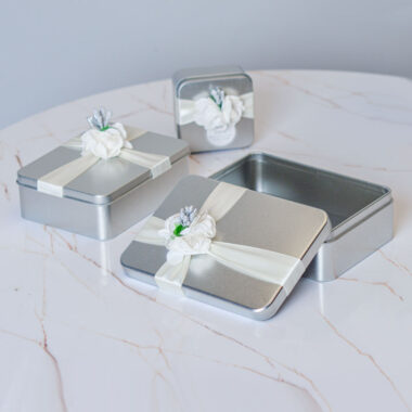 Creative Wedding Candy Cookie Gift Tin Box